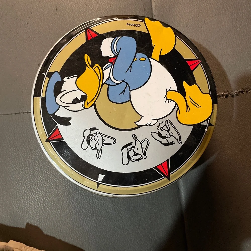 Container - Picture 1 of 3
